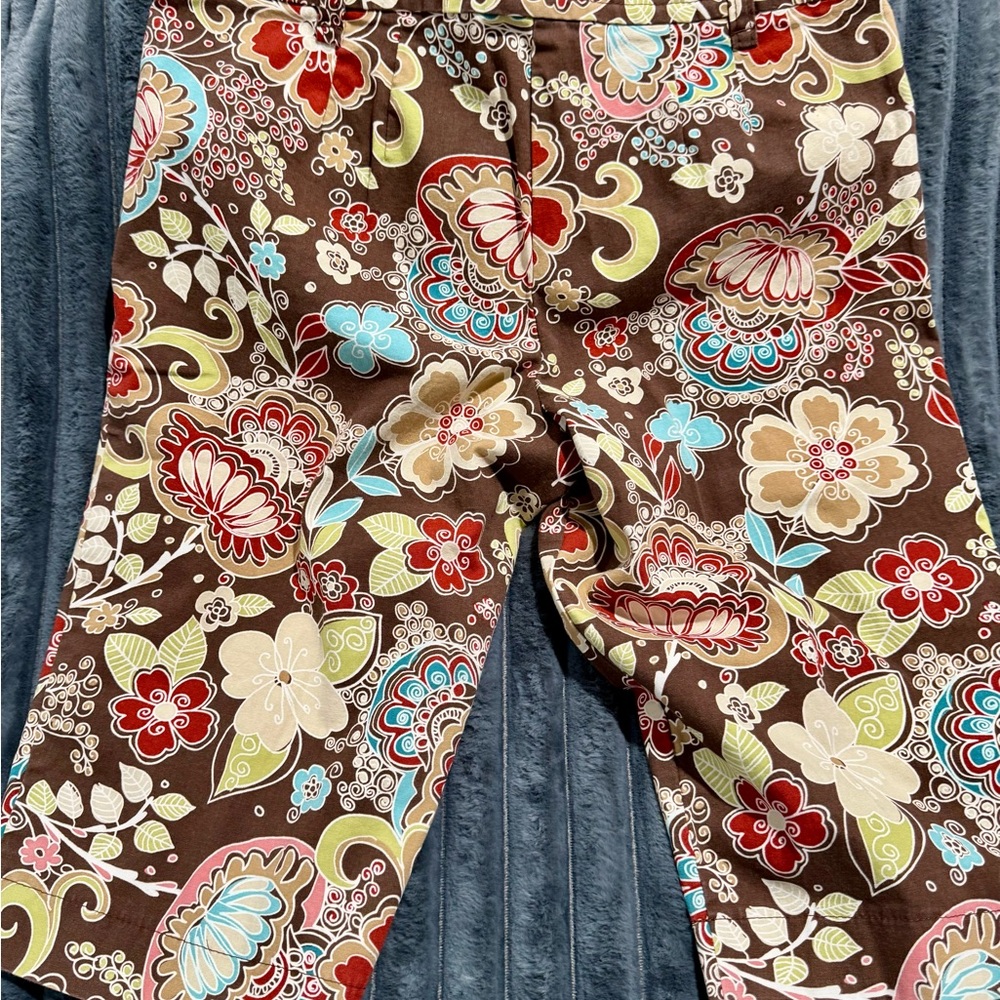 Vintage Y2K LOFT Brown and Red Bermuda Shorts with Floral Design Vintage!!!